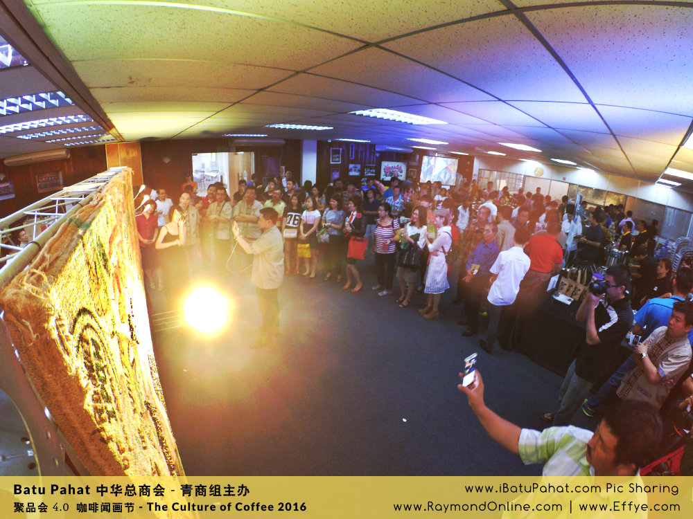 Raymond Ong Effye Ang RaymondOnline Raymond Online EffyeAng Effye Ang 王家豪 洪思莹 中华总商会 青商组 咖啡文化节 culture of coffee at Malaysia - Effye Media Online Advertising Web Dev C02