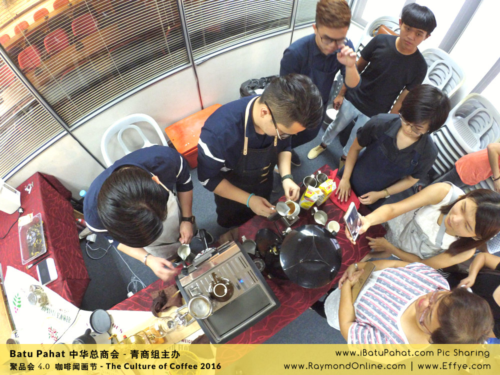 Raymond Ong Effye Ang RaymondOnline Raymond Online EffyeAng Effye Ang 王家豪 洪思莹 中华总商会 青商组 咖啡文化节 culture of coffee at Malaysia - Effye Media Online Advertising Web Dev C12