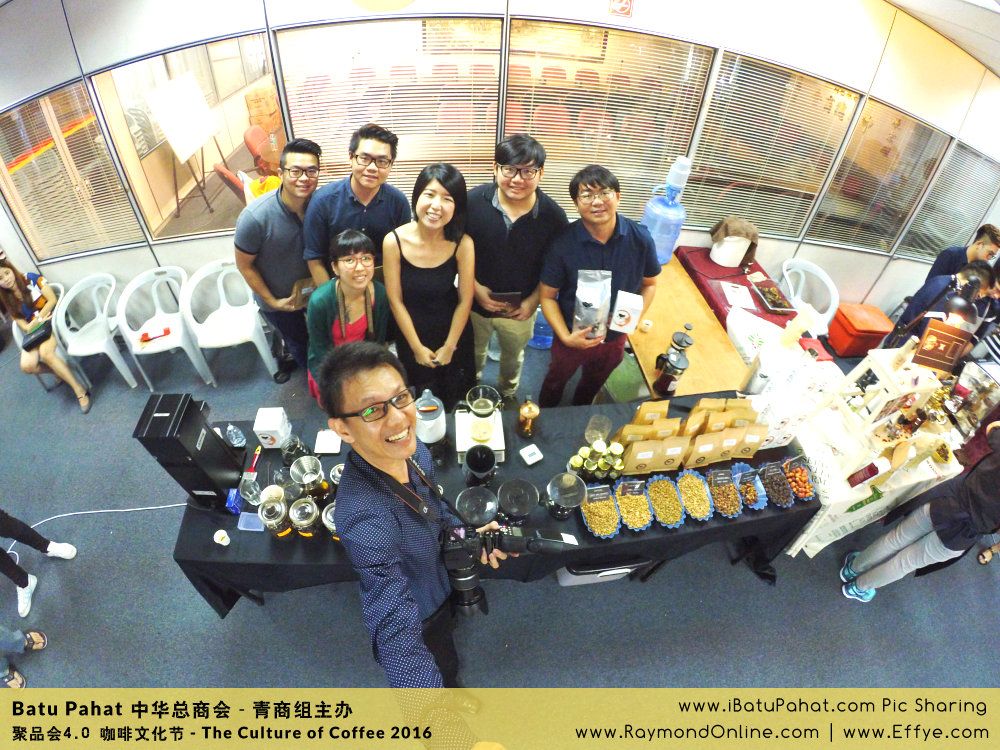 Raymond Ong Effye Ang RaymondOnline Raymond Online EffyeAng Effye Ang 王家豪 洪思莹 中华总商会 青商组 咖啡文化节 culture of coffee at Malaysia - Effye Media Online Advertising Web Dev B07