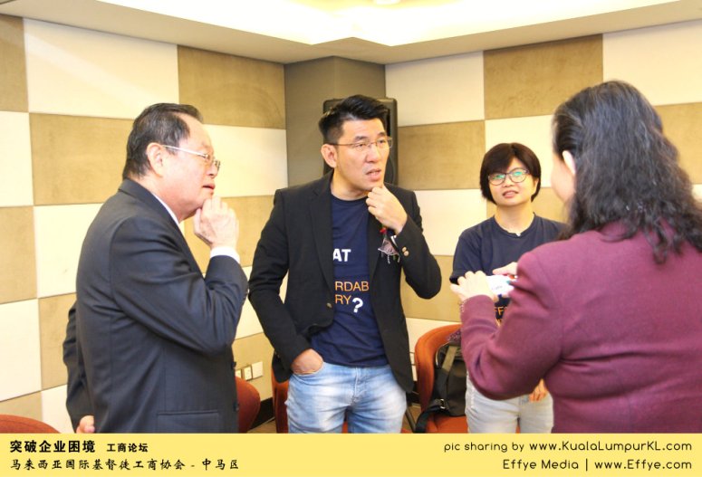 突破企业困境 工商论坛 CBMC Malaysia Christian Business and Marketplace Cennection 马来西亚国际基督徒工商协会 吉隆坡 雪兰莪 Kuala Lumpur Selangor Praying 祷告 C13