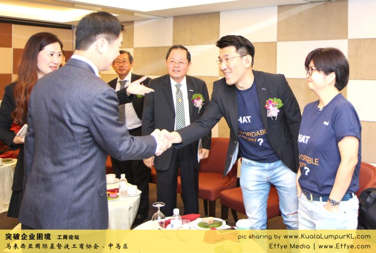 突破企业困境 工商论坛 CBMC Malaysia Christian Business and Marketplace Cennection 马来西亚国际基督徒工商协会 吉隆坡 雪兰莪 Kuala Lumpur Selangor Praying 祷告 C18