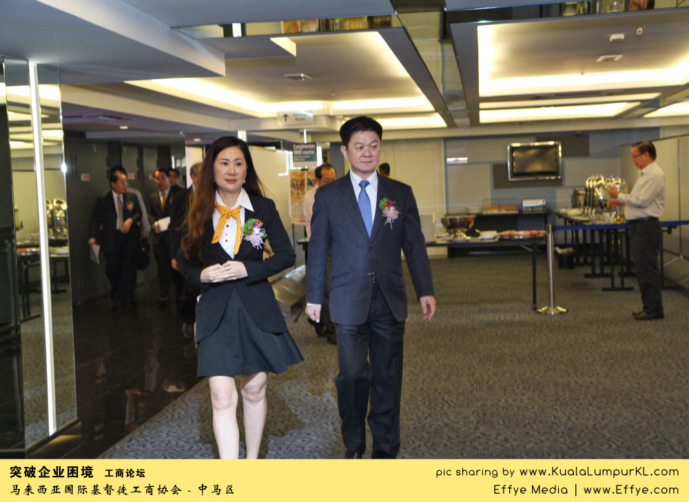 突破企业困境 工商论坛 CBMC Malaysia Christian Business and Marketplace Cennection 马来西亚国际基督徒工商协会 吉隆坡 雪兰莪 Kuala Lumpur Selangor Praying 祷告 C25