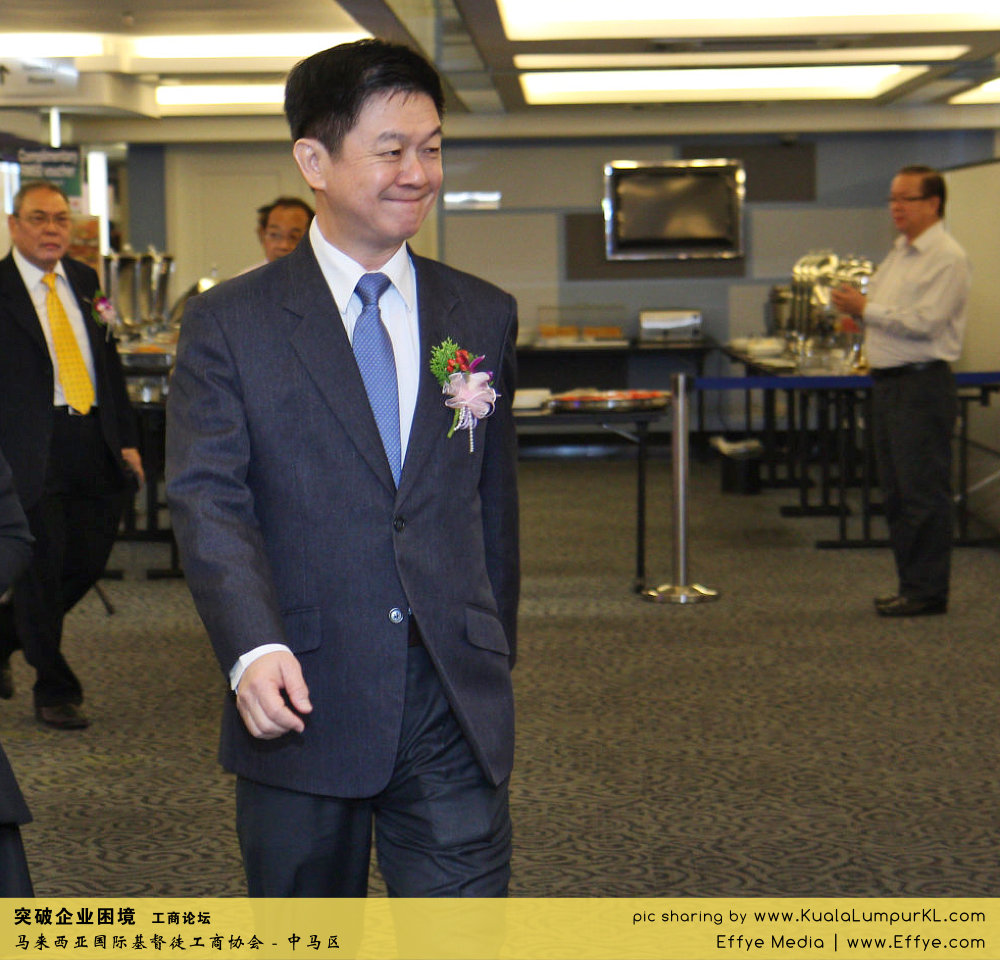突破企业困境 工商论坛 CBMC Malaysia Christian Business and Marketplace Cennection 马来西亚国际基督徒工商协会 吉隆坡 雪兰莪 Kuala Lumpur Selangor Praying 祷告 C28