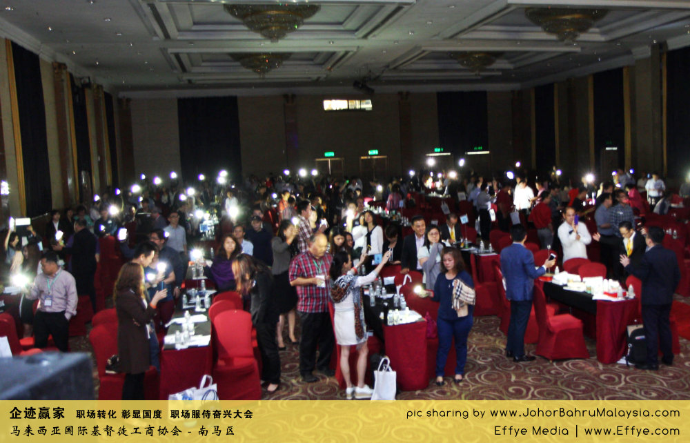 企迹赢家 职场转化 彰显国度 职场服侍奋兴大会 CBMC Malaysia Christian Business and Marketplace Cennection 马来西亚国际基督徒工商协会 唱诗歌 Group Photo at Johor Bahru Malaysia A08