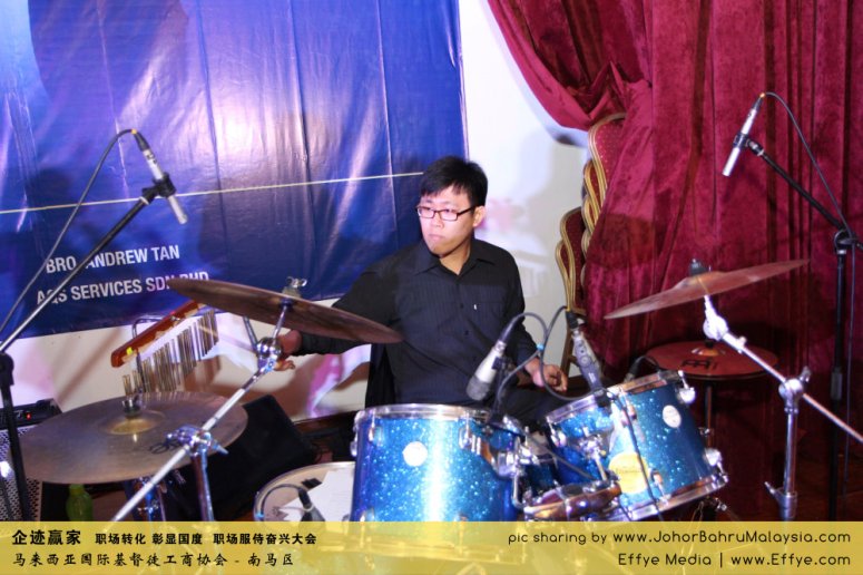 企迹赢家 职场转化 彰显国度 职场服侍奋兴大会 CBMC Malaysia Christian Business and Marketplace Cennection 马来西亚国际基督徒工商协会 唱诗歌 Group Photo at Johor Bahru Malaysia A19