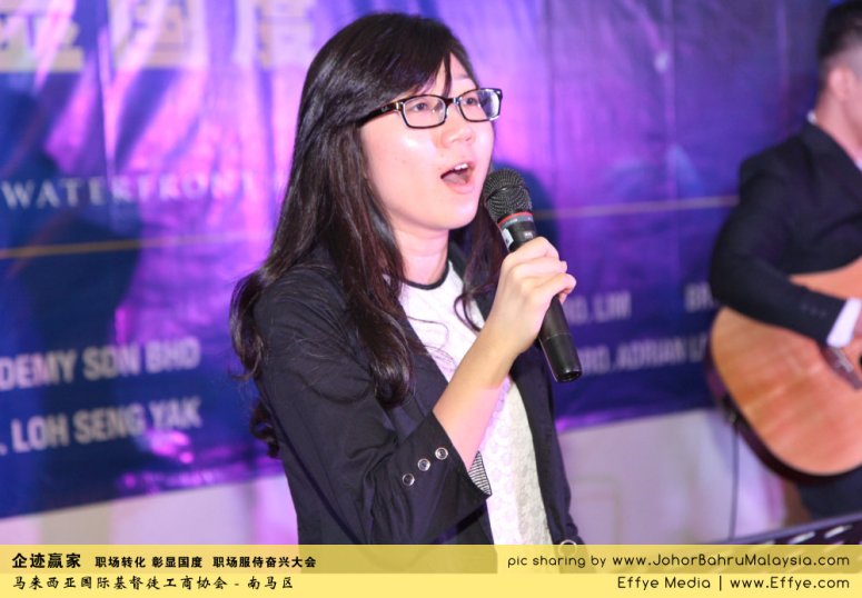 企迹赢家 职场转化 彰显国度 职场服侍奋兴大会 CBMC Malaysia Christian Business and Marketplace Cennection 马来西亚国际基督徒工商协会 唱诗歌 Group Photo at Johor Bahru Malaysia A31