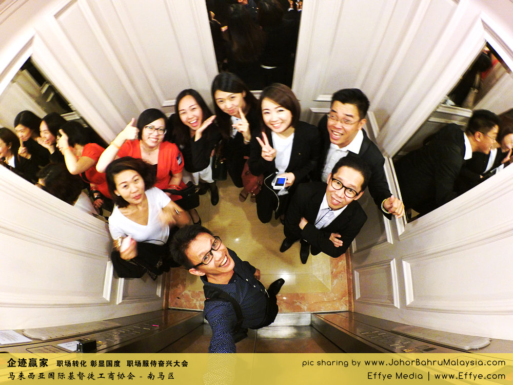 企迹赢家 职场转化 彰显国度 职场服侍奋兴大会 CBMC Malaysia Christian Business and Marketplace Cennection 马来西亚国际基督徒工商协会 大合照 Raymond Ong at Johor Bahru Malaysia A10