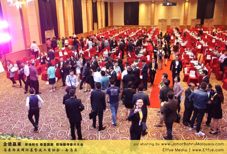 企迹赢家 职场转化 彰显国度 职场服侍奋兴大会 CBMC Malaysia Christian Business and Marketplace Cennection 马来西亚国际基督徒工商协会 大合照 Group Photo at Johor Bahru Malaysia A08