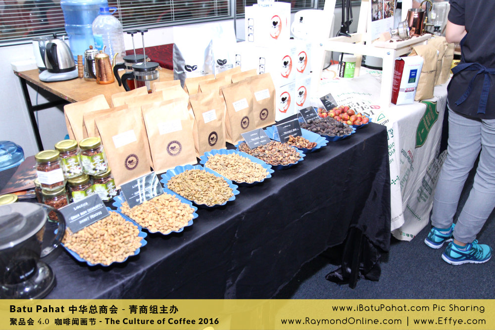 Raymond Ong Effye Ang RaymondOnline Raymond Online EffyeAng Effye Ang 王家豪 洪思莹 中华总商会 青商组 咖啡文化节 culture of coffee at Malaysia - Effye Media Online Advertising Web Dev D09