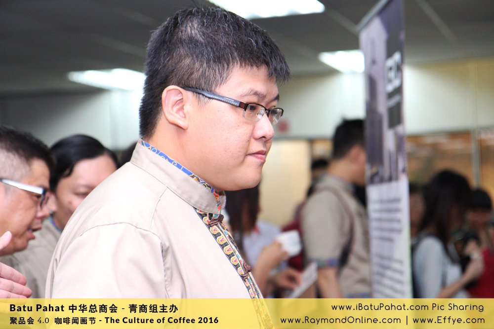 Raymond Ong Effye Ang RaymondOnline Raymond Online EffyeAng Effye Ang 王家豪 洪思莹 中华总商会 青商组 咖啡文化节 culture of coffee at Malaysia - Effye Media Online Advertising Web Dev D12