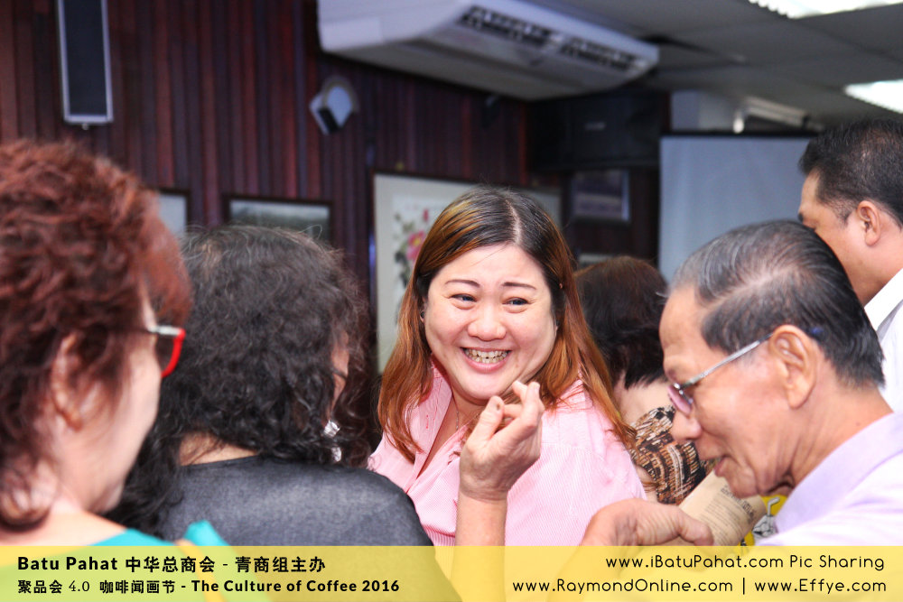 Raymond Ong Effye Ang RaymondOnline Raymond Online EffyeAng Effye Ang 王家豪 洪思莹 中华总商会 青商组 咖啡文化节 culture of coffee at Malaysia - Effye Media Online Advertising Web Dev D14