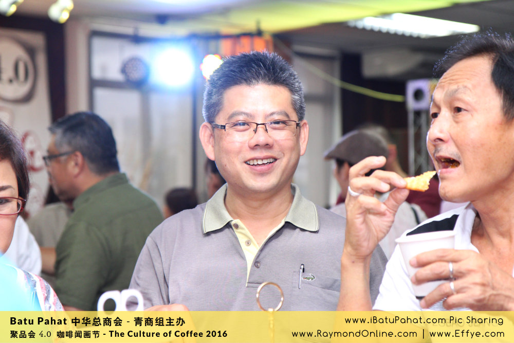 Raymond Ong Effye Ang RaymondOnline Raymond Online EffyeAng Effye Ang 王家豪 洪思莹 中华总商会 青商组 咖啡文化节 culture of coffee at Malaysia - Effye Media Online Advertising Web Dev D19