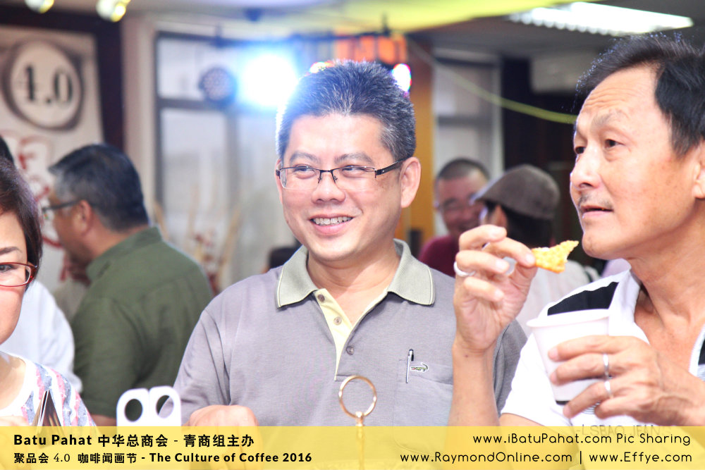 Raymond Ong Effye Ang RaymondOnline Raymond Online EffyeAng Effye Ang 王家豪 洪思莹 中华总商会 青商组 咖啡文化节 culture of coffee at Malaysia - Effye Media Online Advertising Web Dev D20