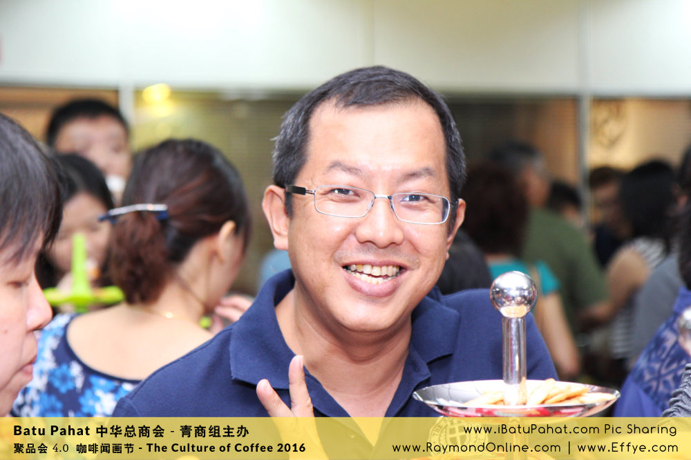 Raymond Ong Effye Ang RaymondOnline Raymond Online EffyeAng Effye Ang 王家豪 洪思莹 中华总商会 青商组 咖啡文化节 culture of coffee at Malaysia - Effye Media Online Advertising Web Dev D27