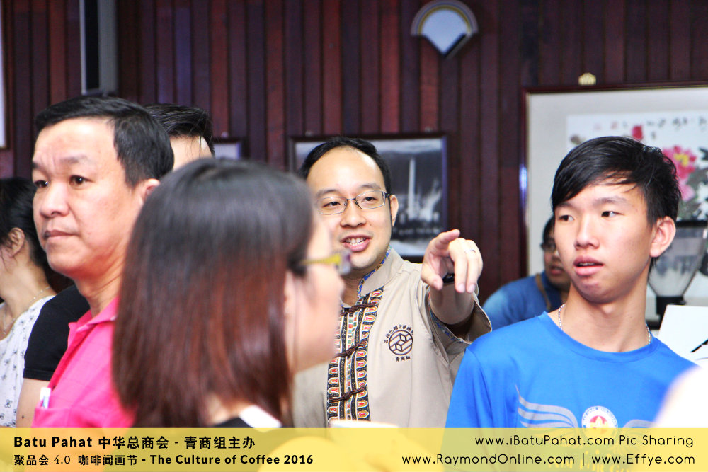 Raymond Ong Effye Ang RaymondOnline Raymond Online EffyeAng Effye Ang 王家豪 洪思莹 中华总商会 青商组 咖啡文化节 culture of coffee at Malaysia - Effye Media Online Advertising Web Dev D37