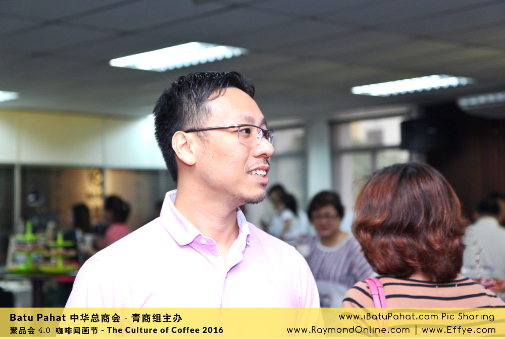 Raymond Ong Effye Ang RaymondOnline Raymond Online EffyeAng Effye Ang 王家豪 洪思莹 中华总商会 青商组 咖啡文化节 culture of coffee at Malaysia - Effye Media Online Advertising Web Dev D40