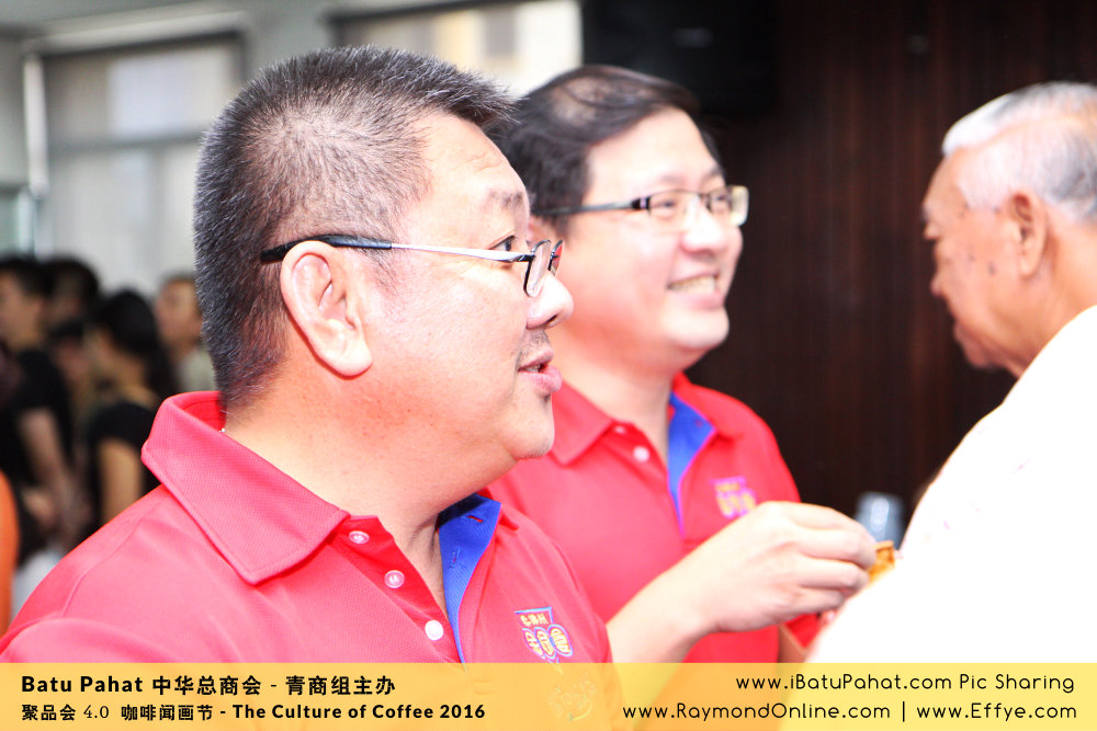 Raymond Ong Effye Ang RaymondOnline Raymond Online EffyeAng Effye Ang 王家豪 洪思莹 中华总商会 青商组 咖啡文化节 culture of coffee at Malaysia - Effye Media Online Advertising Web Dev D64