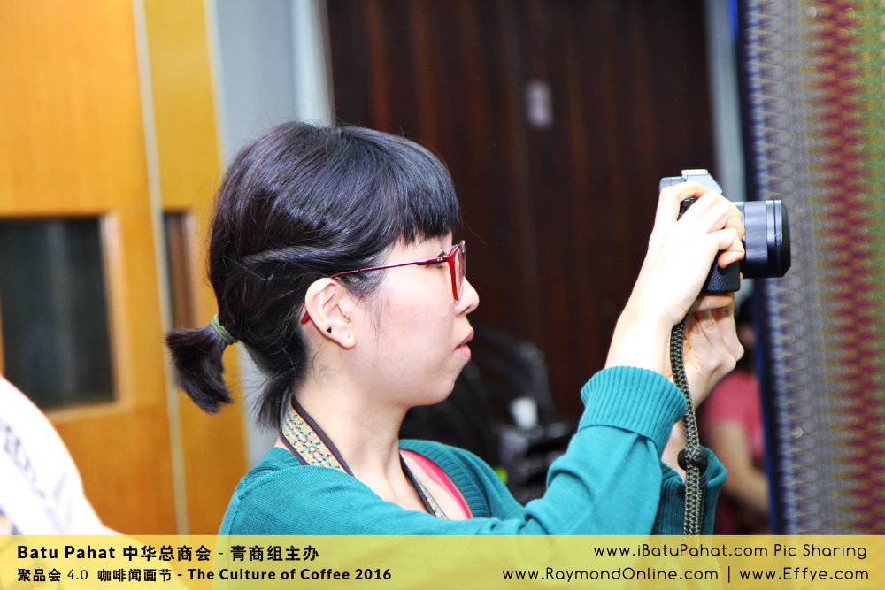 Raymond Ong Effye Ang RaymondOnline Raymond Online EffyeAng Effye Ang 王家豪 洪思莹 中华总商会 青商组 咖啡文化节 culture of coffee at Malaysia - Effye Media Online Advertising Web Dev D69