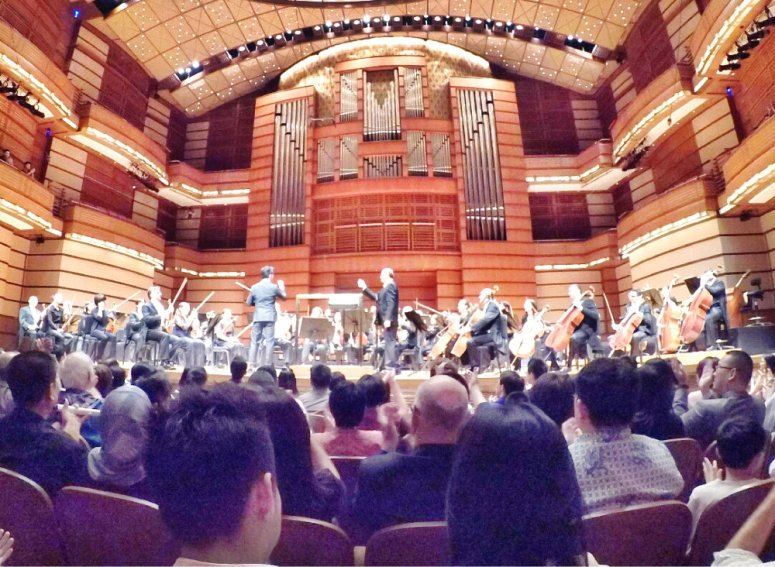 malaysia-kuala-lumpur-concert-beethoven-malaysian-philharmonic-orchestra-and-conductor-gabor-takacs-nagy-and-violin-ray-chen-beethoven-violin-cencerto-in-d-major-op61-a12-great-music