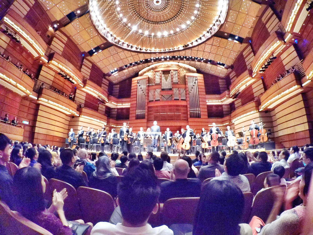 malaysia-kuala-lumpur-concert-beethoven-malaysian-philharmonic-orchestra-and-conductor-gabor-takacs-nagy-and-violin-ray-chen-beethoven-violin-cencerto-in-d-major-op61-a17-great-music