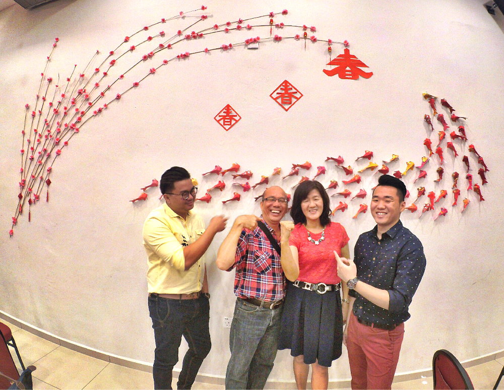 chinese-new-year-2017-meet-friends-once-a-year-uncle-soh-%e8%8b%8f%e7%90%a5%e7%8f%8d-loh-siew-tin-jason-soh-andrew-soh-gereja-joy-soga-joy-church-worship-%e8%8b%8f%e9%9b%85%e5%96%9c%e4%b9%90%e5%a0%82