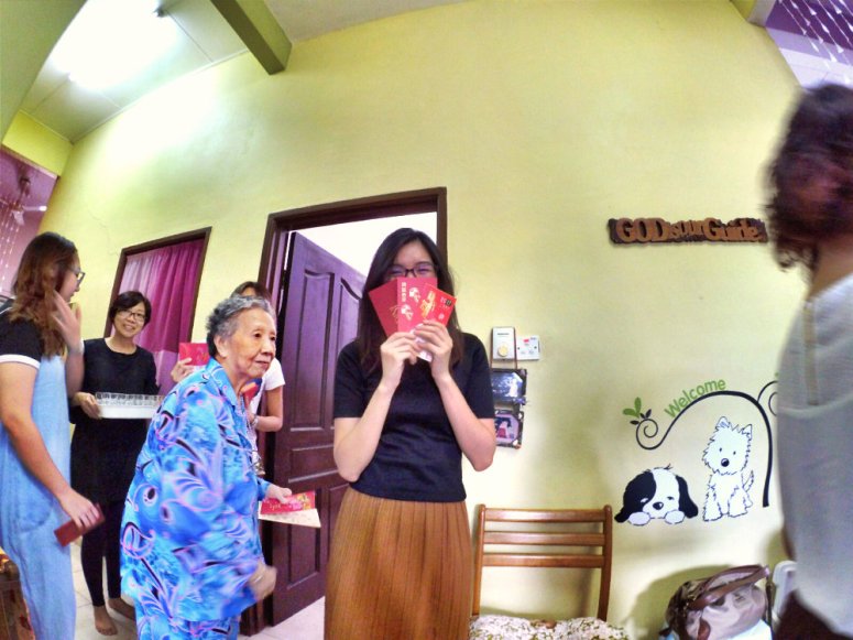 %e6%96%b0%e5%b9%b4%e5%bf%ab%e4%b9%90-family-chinese-new-year-family-reunion-gathering-%e5%ae%b6%e5%ba%ad%e5%86%9c%e5%8e%86%e5%b9%b4%e5%88%9d%e4%ba%8c%e5%9b%a2%e5%9c%86%e9%a5%ad-mosesdave-kang-lay-chen