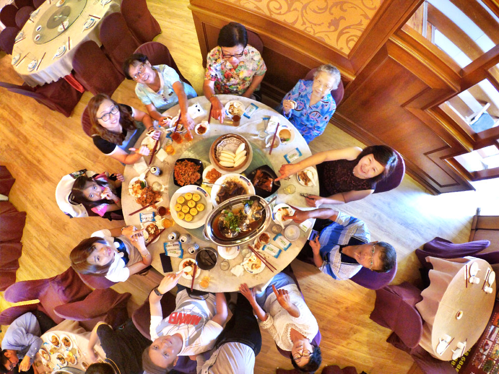 ong-family-chinese-new-year-family-reunion-lunch-%e7%8e%8b%e5%ae%b6%e5%86%9c%e5%8e%86%e5%b9%b4%e5%88%9d%e4%ba%8c%e5%9b%a2%e5%9c%86%e9%a5%ad-batu-pahat-online-publication-online-media-a01-raymond-ong
