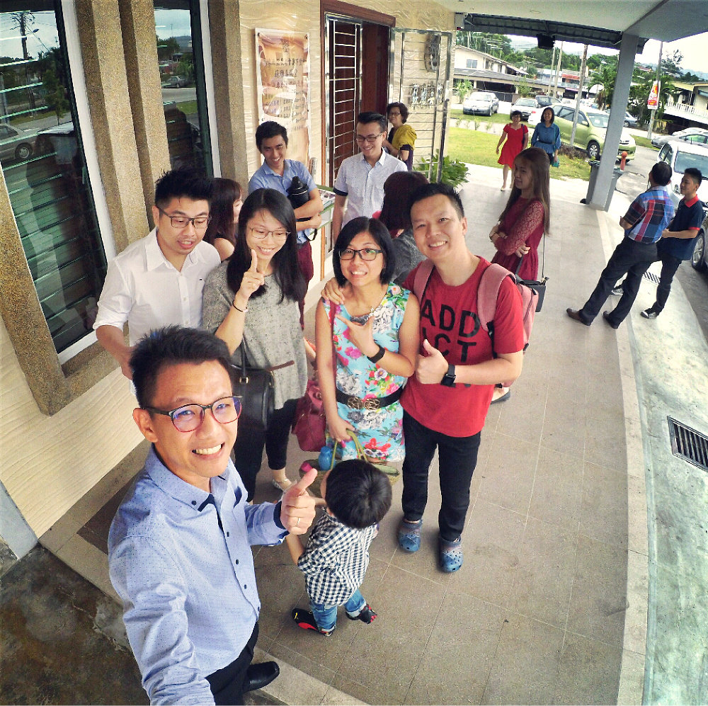 raymond-ong-effye-ang-chinese-new-year-2017-meet-friends-once-a-year-alvyn-lim-gereja-joy-soga-joy-church-worship-%e8%8b%8f%e9%9b%85%e5%96%9c%e4%b9%90%e5%a0%82%e6%96%b0%e6%98%a5%e5%b4%87%e6%8b%9c