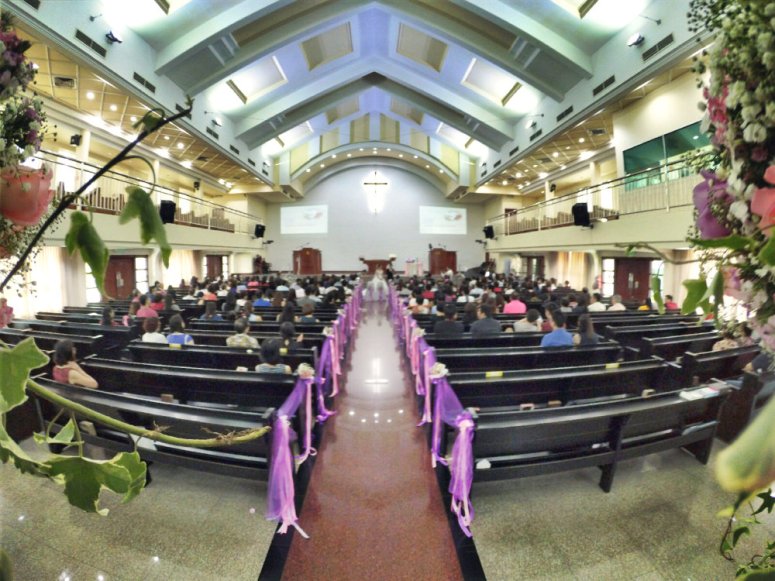 batu-pahat-church-wedding-tory-tan-and-elaine-teo-joyful-happiness-wedding-day-at-saving-grace-church-raymond-ong-effye-ang-effye-media-online-advertising-website-development-business-education-a21