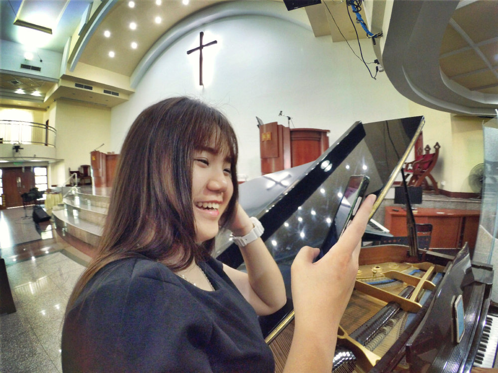 batu-pahat-church-wedding-tory-tan-and-elaine-teo-joyful-happiness-wedding-day-at-saving-grace-church-raymond-ong-effye-ang-effye-media-online-advertising-website-development-business-education-a31