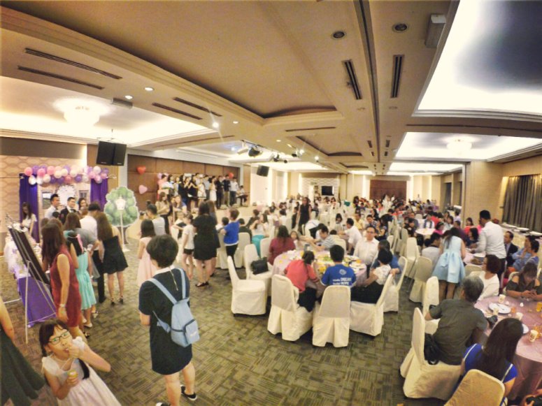 batu-pahat-church-wedding-tory-tan-and-elaine-teo-joyful-happiness-wedding-day-at-saving-grace-church-raymond-ong-effye-ang-effye-media-online-advertising-website-development-business-education-a55