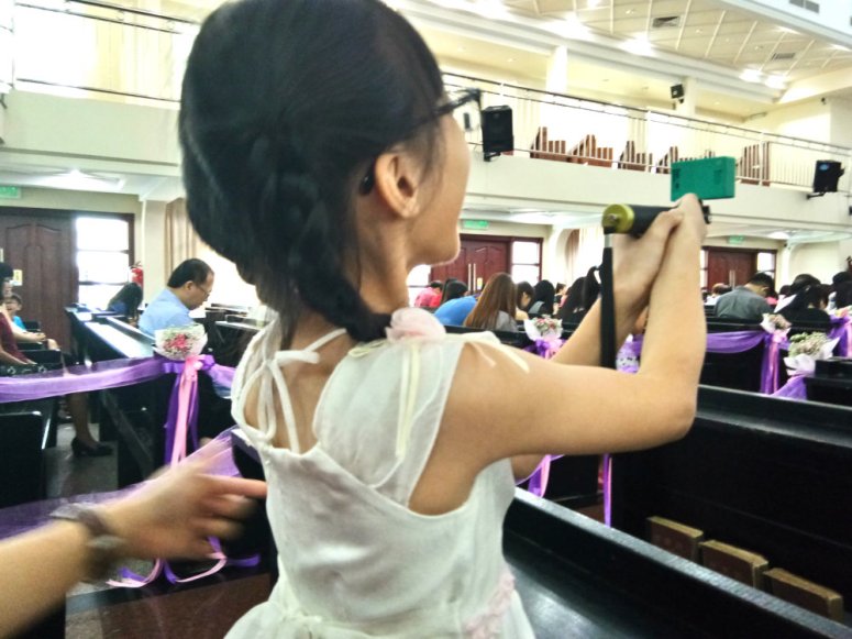 batu-pahat-church-wedding-tory-tan-and-elaine-teo-joyful-happiness-wedding-day-at-saving-grace-church-raymond-ong-effye-ang-effye-media-online-advertising-website-development-business-education-b01