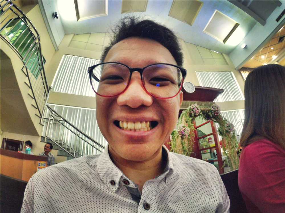 batu-pahat-church-wedding-tory-tan-and-elaine-teo-joyful-happiness-wedding-day-at-saving-grace-church-raymond-ong-effye-ang-effye-media-online-advertising-website-development-business-education-b13