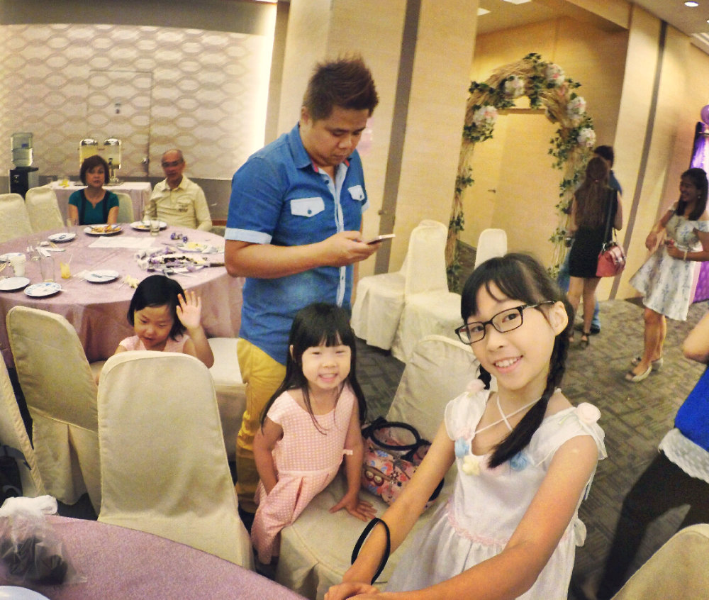 batu-pahat-church-wedding-tory-tan-and-elaine-teo-joyful-happiness-wedding-day-at-saving-grace-church-raymond-ong-effye-ang-effye-media-online-advertising-website-development-business-education-b27