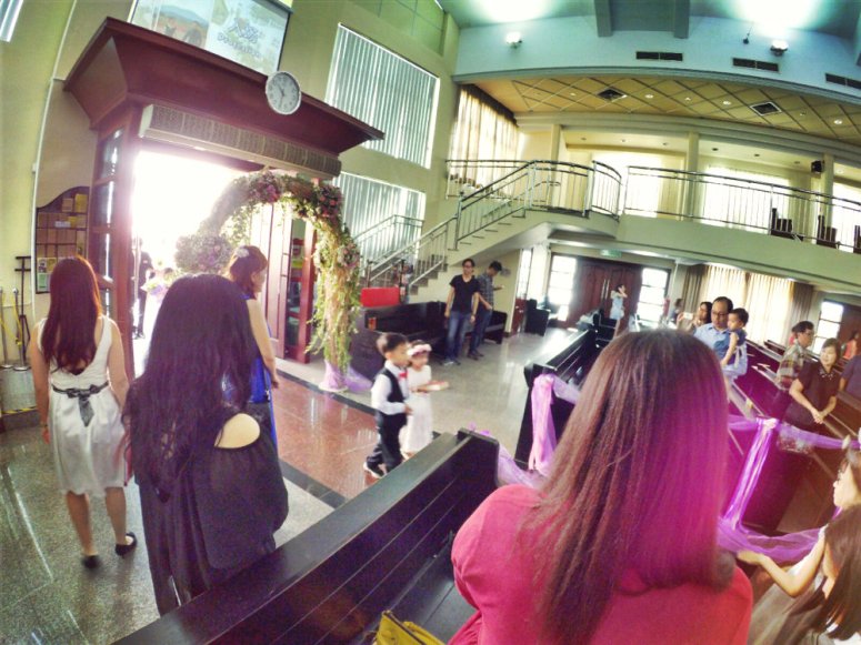 batu-pahat-church-wedding-tory-tan-and-elaine-teo-joyful-happiness-wedding-day-at-saving-grace-church-raymond-ong-effye-ang-effye-media-online-advertising-website-development-business-education-a10