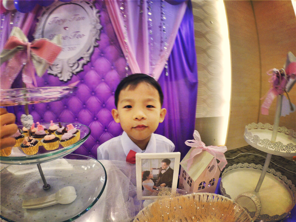 batu-pahat-church-wedding-tory-tan-and-elaine-teo-joyful-happiness-wedding-day-at-saving-grace-church-raymond-ong-effye-ang-effye-media-online-advertising-website-development-business-education-b28