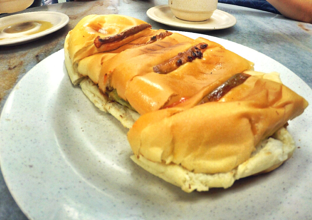 chinese-new-year-2017-friends-gathering-at-batu-pahat-han-kee-bakery-bakery-cake-house-with-raymond-ong-effye-ang-keith-kuang-hui-san-effye-media-online-advertising-batu-pahat-johor-malaysia-a02