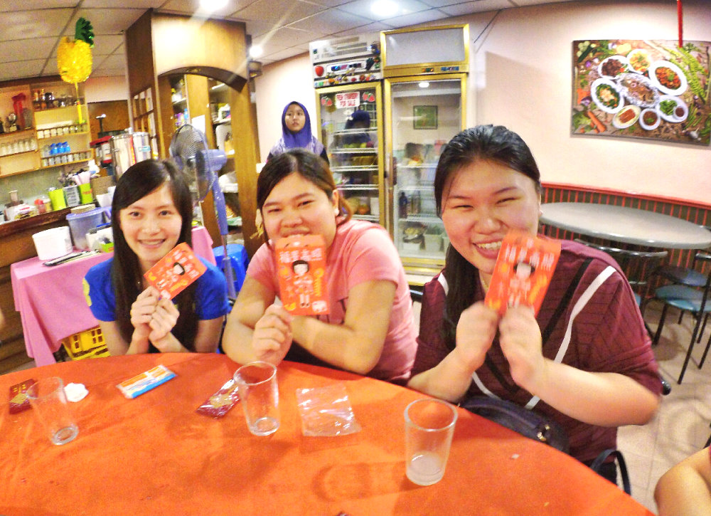 chinese-new-year-2017-malaysia-johor-batu-pahat-family-care-dental-surgery-dental-care-new-year-startup-dinner-at-daddy-village-raymond-ong-effye-ang-effye-media-online-advertising-web-dev-a09