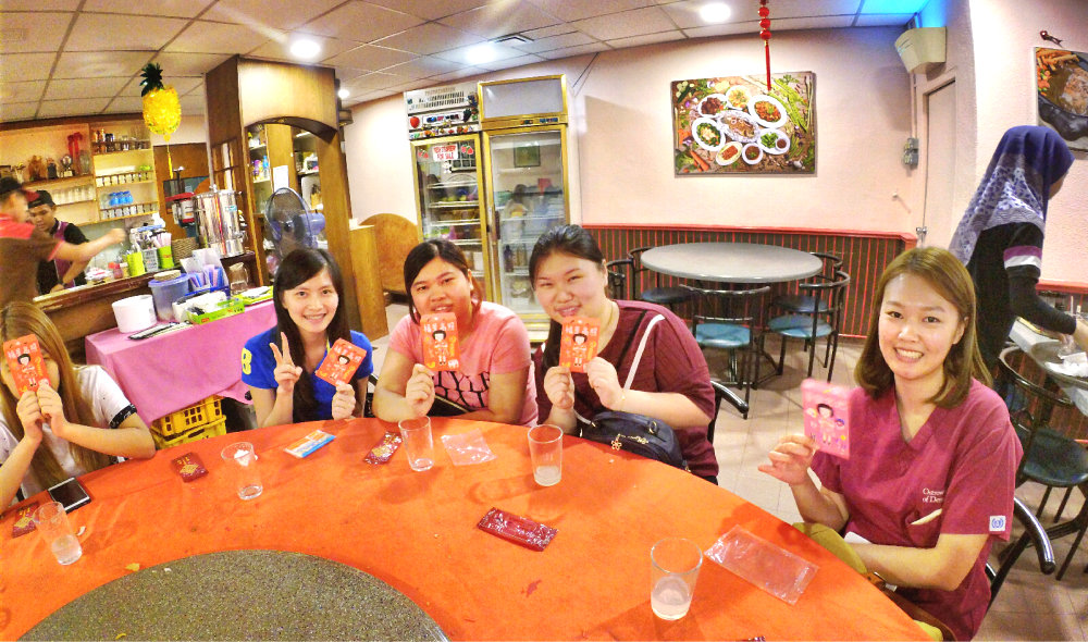 chinese-new-year-2017-malaysia-johor-batu-pahat-family-care-dental-surgery-dental-care-new-year-startup-dinner-at-daddy-village-raymond-ong-effye-ang-effye-media-online-advertising-web-dev-a10