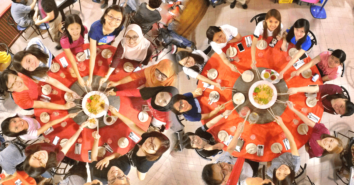 chinese-new-year-2017-malaysia-johor-batu-pahat-family-care-dental-surgery-dental-care-new-year-startup-dinner-at-daddy-village-raymond-ong-effye-ang-effye-media-online-advertising-web-gif-b01