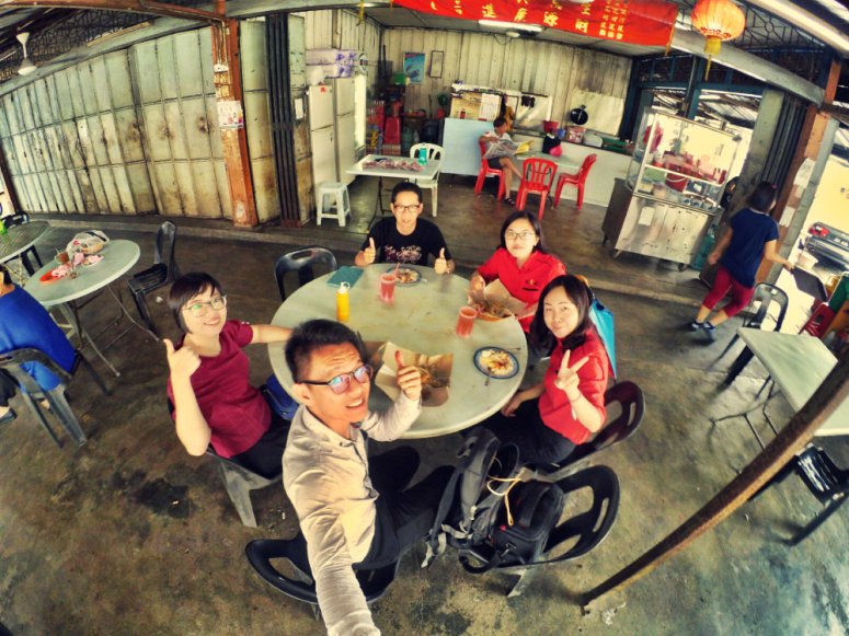 Johor Pekan Nanas Nenes Alfred Law Genesis Raymond Ong Effye Ang Pinky Ning Estella Onn Choo Yee Liang Lunch and Meeting Effye Media Online Advertising A03