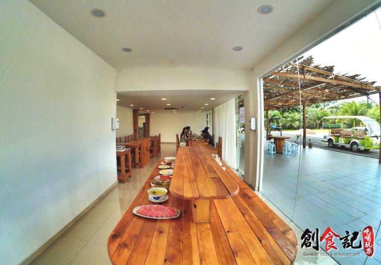 Sinar Eco Resort Pekan Nanas Johor Malaysia Family Gathering Camp Travel Adventure Tourist Attraction Farm Retreat Trip Raymond Ong Effye Ang Alfred Law Pinky Ning Estella Onn A60