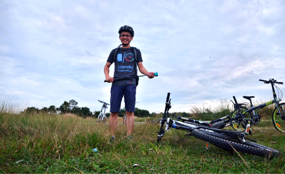 Malaysia Johor Batu Pahat Travel Tourist Attractions Koris Senggarang Batu Pahat Seaside Scenic Sports Raymond Ong Effye Media Online Advertising Website Development A04