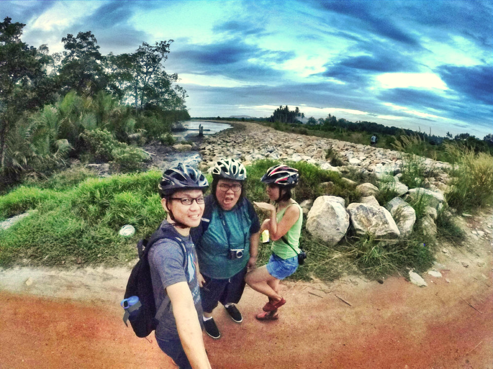 Malaysia Johor Batu Pahat Travel Tourist Attractions Koris Senggarang Batu Pahat Seaside Scenic Sports Raymond Ong Effye Media Online Advertising Website Development A25