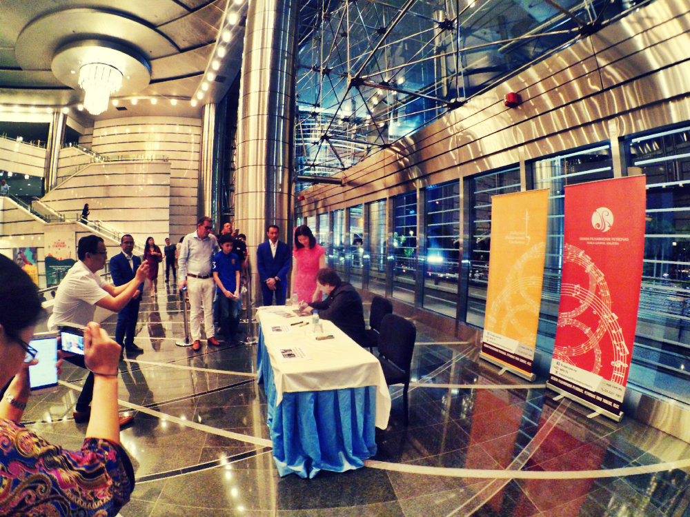 Malaysia Kuala Lumpur Malaysian Philharmonic Orchestra MPO Roberto Abbado Conductor Sergej Krylov Violin Berlioz Paganini Boccherini Berio Mendelssohn Raymond Ong Effye Ang Online Advert