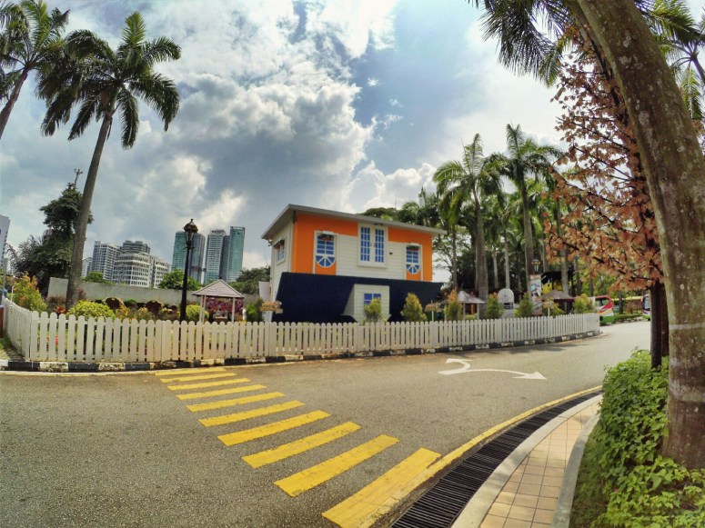 KL Tower Kuala Lumpur Malaysia Selangor Mini Zoo Raymond Ong Effye Anf Ho Koon Kiang Bella Phei Effye Media A43