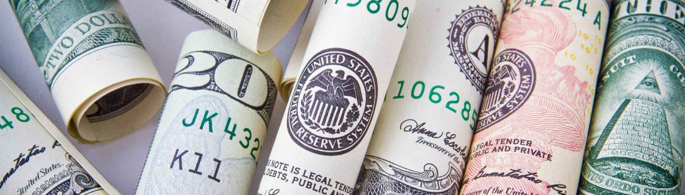 钱能算得到的损失永远还是比较小的损失。 在那不能回头的时间线上的损失是永远的损失。 那有能力使我们的心活过来的，那价值太大了。我要！